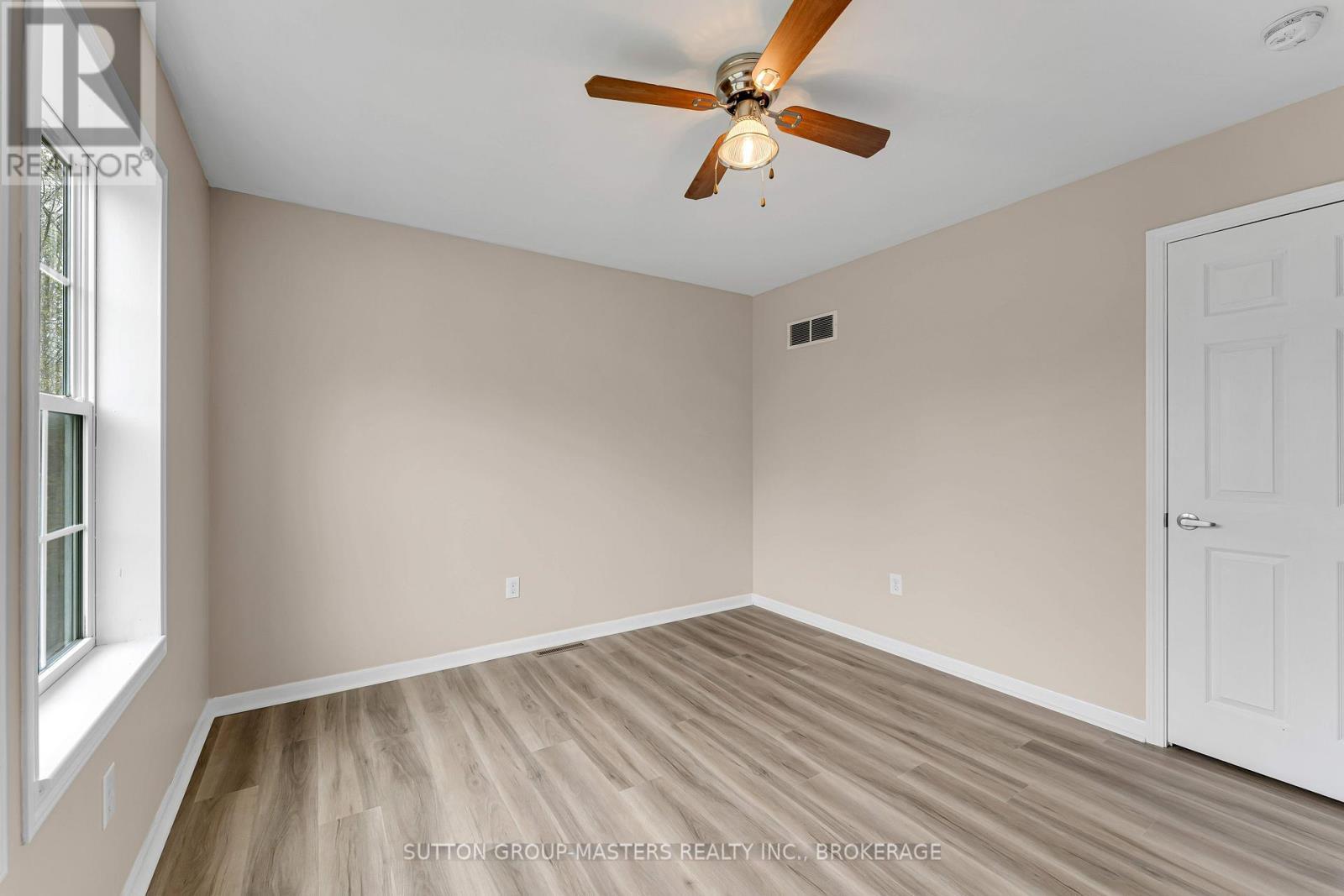 1140 St. Georges Lake Road, Frontenac (Frontenac Centre), ON - Indoor Photo Showing Other Room