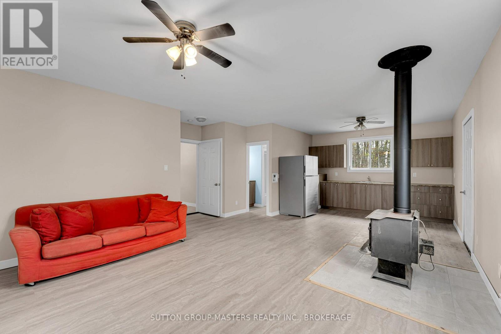 1140 St. Georges Lake Road, Frontenac (Frontenac Centre), ON - Indoor