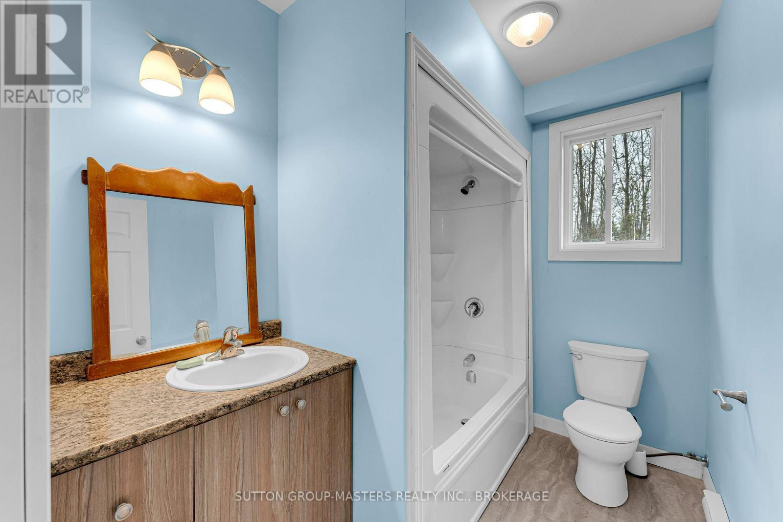 1140 St. Georges Lake Road, Frontenac (Frontenac Centre), ON - Indoor Photo Showing Bathroom