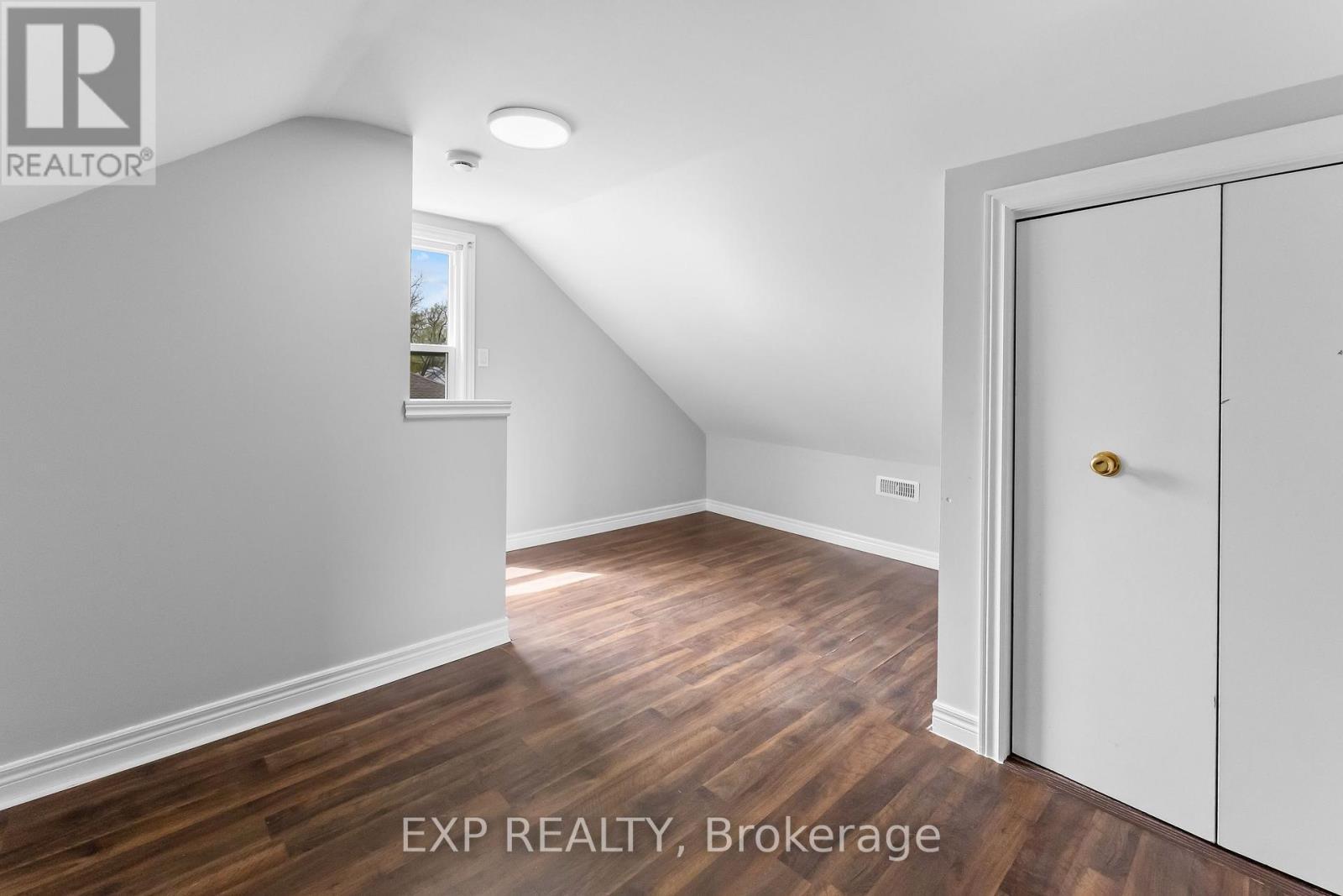 20 Lloyd Street, St. Catharines (Western Hill), ON - Indoor Photo Showing Other Room