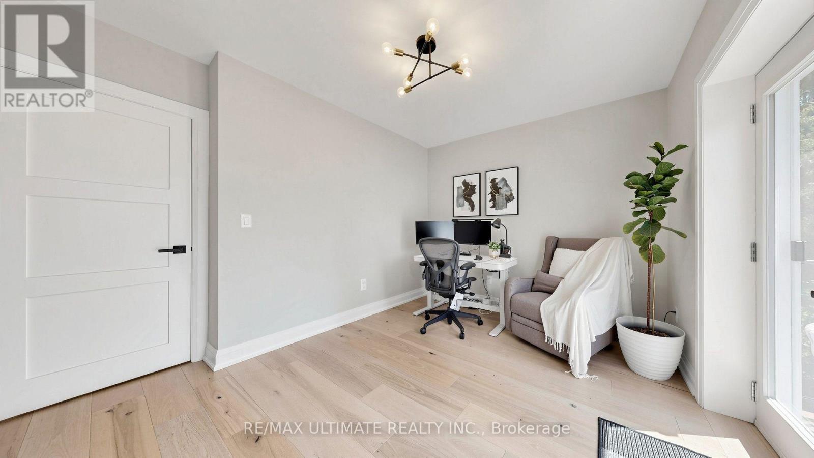 73 Bowerbank Drive, Toronto, ON - Indoor Photo Showing Other Room
