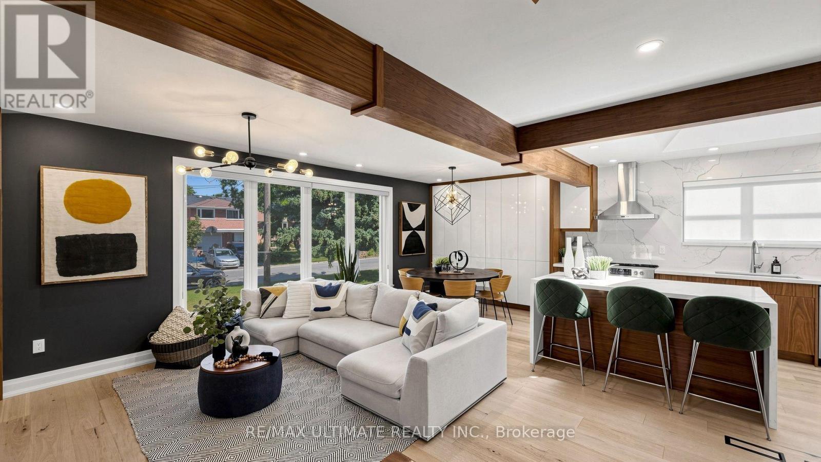 73 Bowerbank Drive, Toronto, ON - Indoor