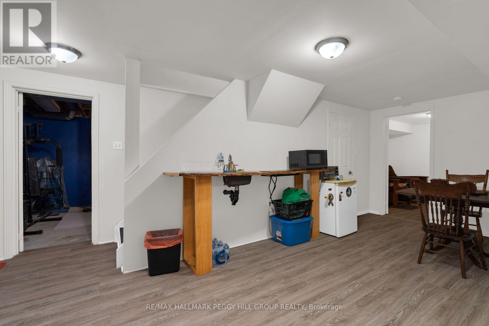 468 Grove Street E, Barrie, ON - Indoor