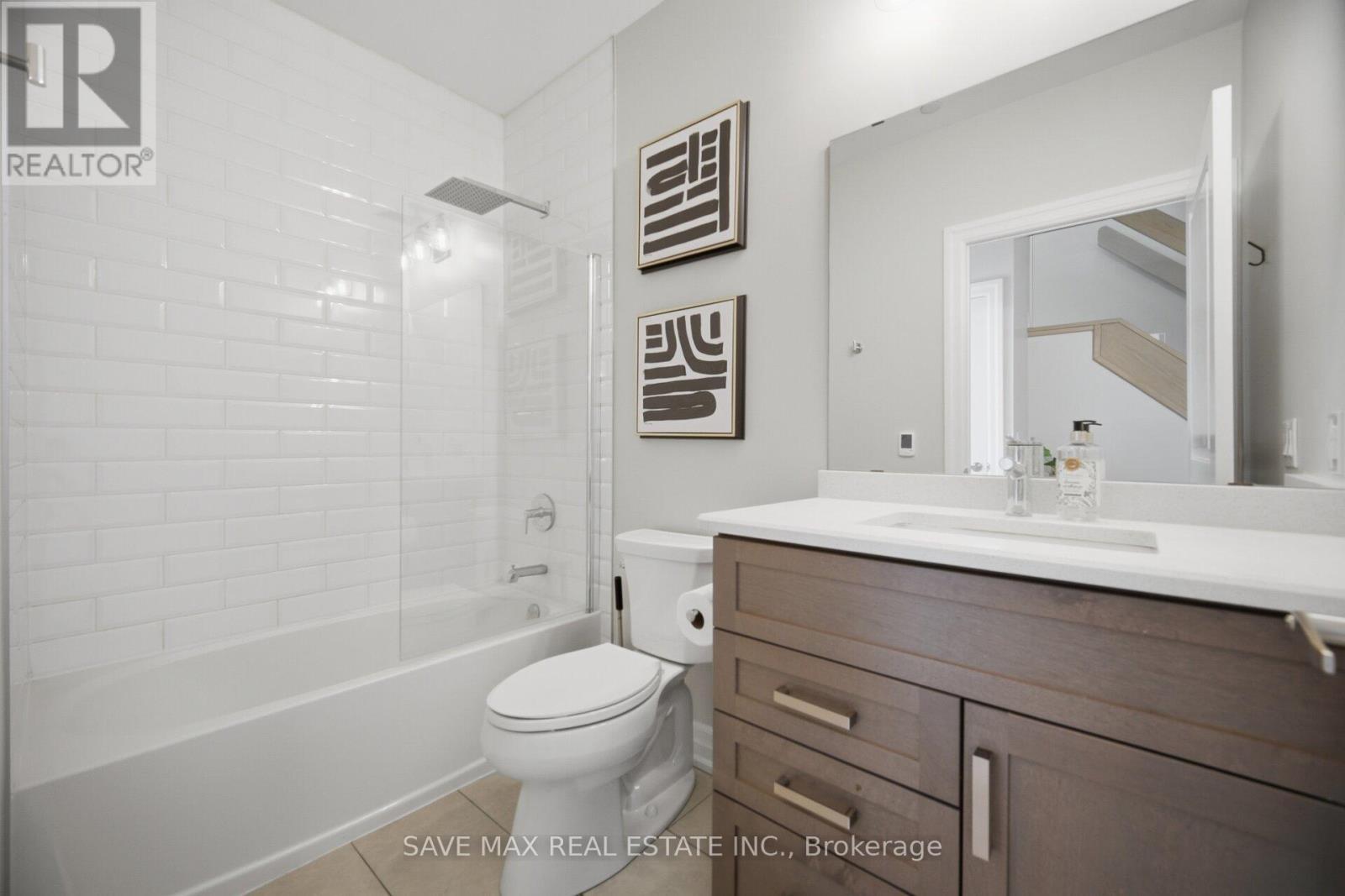 103 - 1878 Gordon Street, Guelph, ON - Indoor Photo Showing Bathroom
