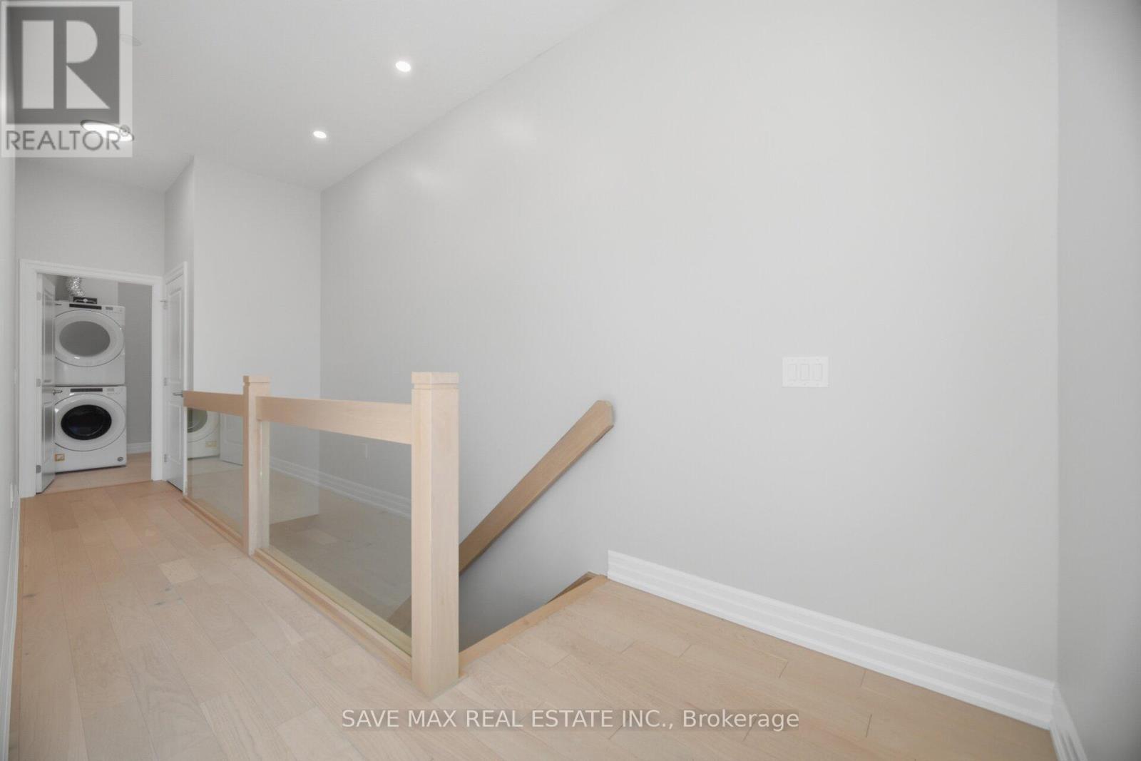 103 - 1878 Gordon Street, Guelph, ON - Indoor Photo Showing Laundry Room