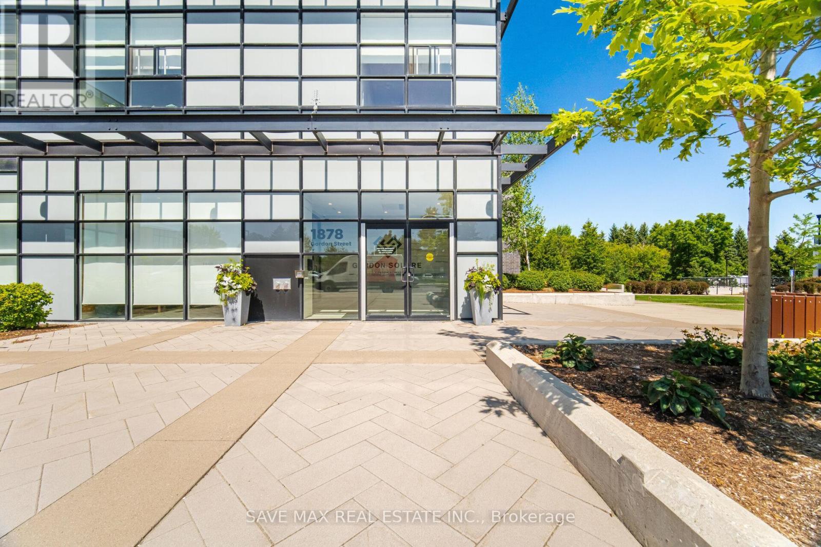 103 - 1878 Gordon Street, Guelph, ON - Outdoor