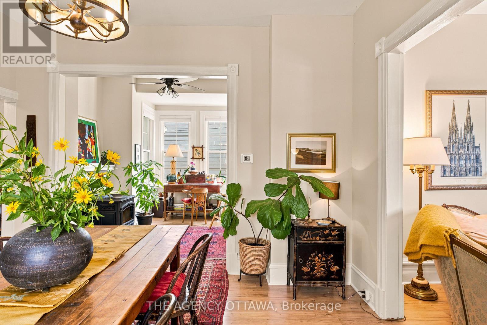 A & B - 33 Napoleon Street, Carleton Place, ON - Indoor Photo Showing Other Room