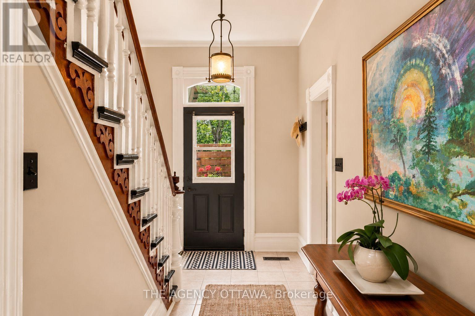 A & B - 33 Napoleon Street, Carleton Place, ON - Indoor Photo Showing Other Room