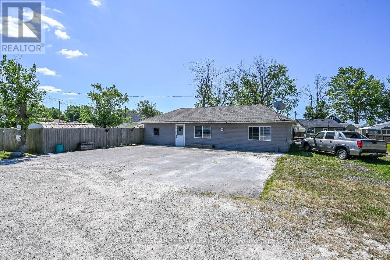 1048 Lakeshore Road, Haldimand, ON