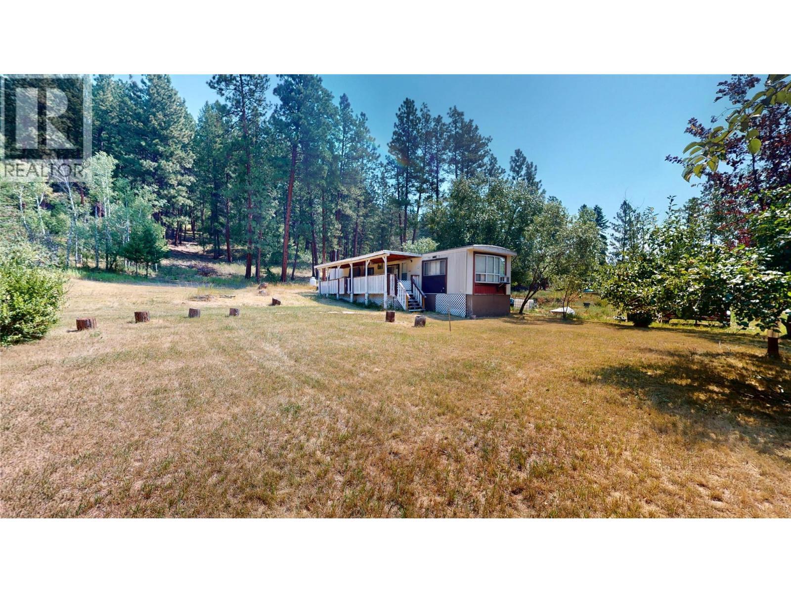 6294 Ash Road, Wasa, BC