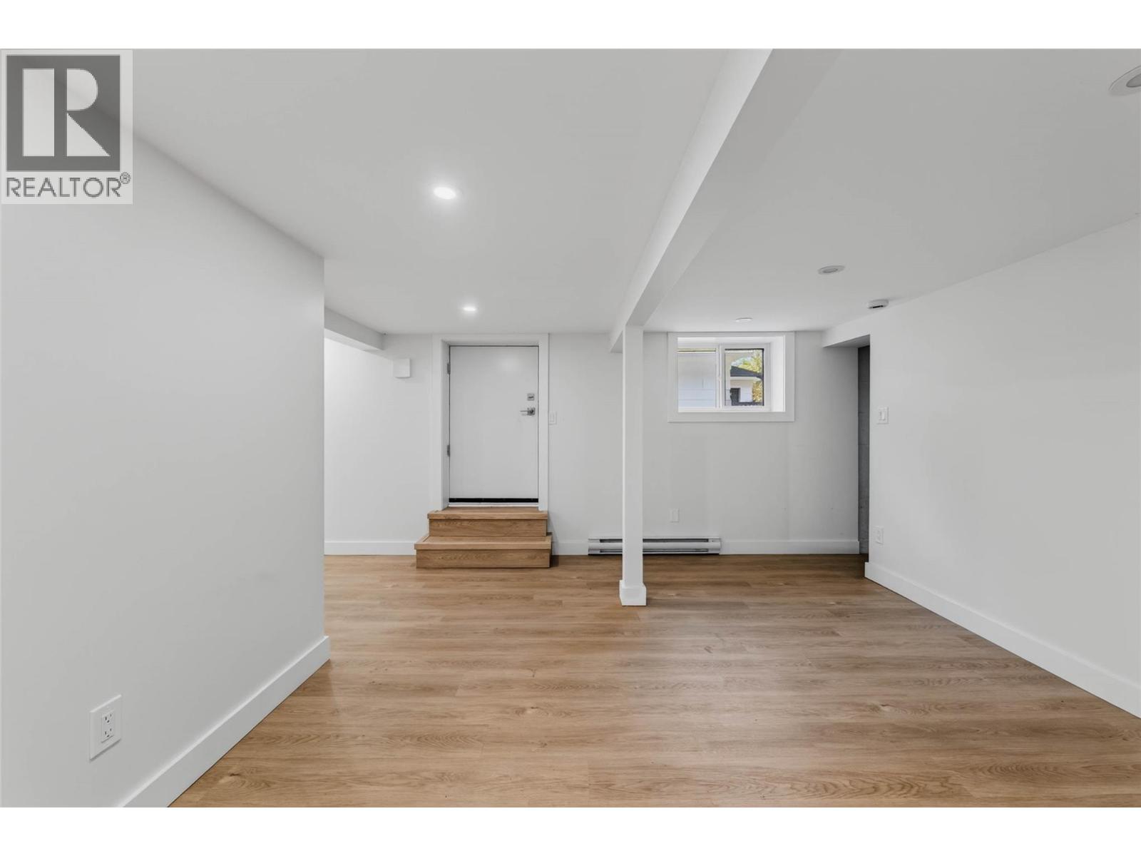 1011 Hall Street, Nelson, BC - Indoor Photo Showing Other Room