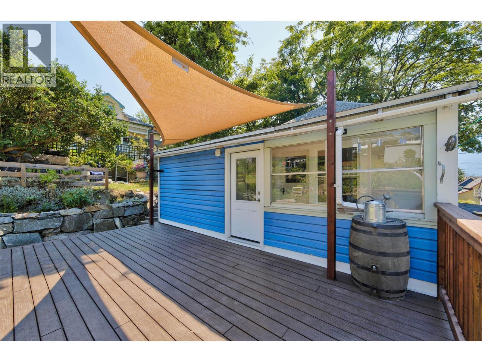 1011 Hall Street, Nelson, BC - Outdoor With Deck Patio Veranda With Exterior