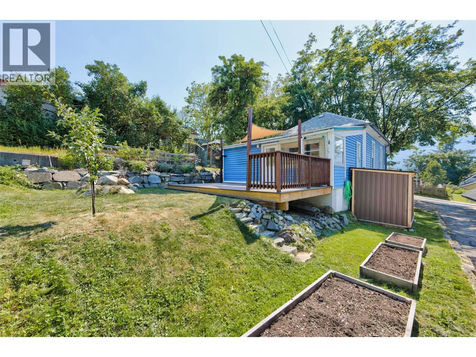 1011 Hall Street, Nelson, BC - Outdoor With Deck Patio Veranda