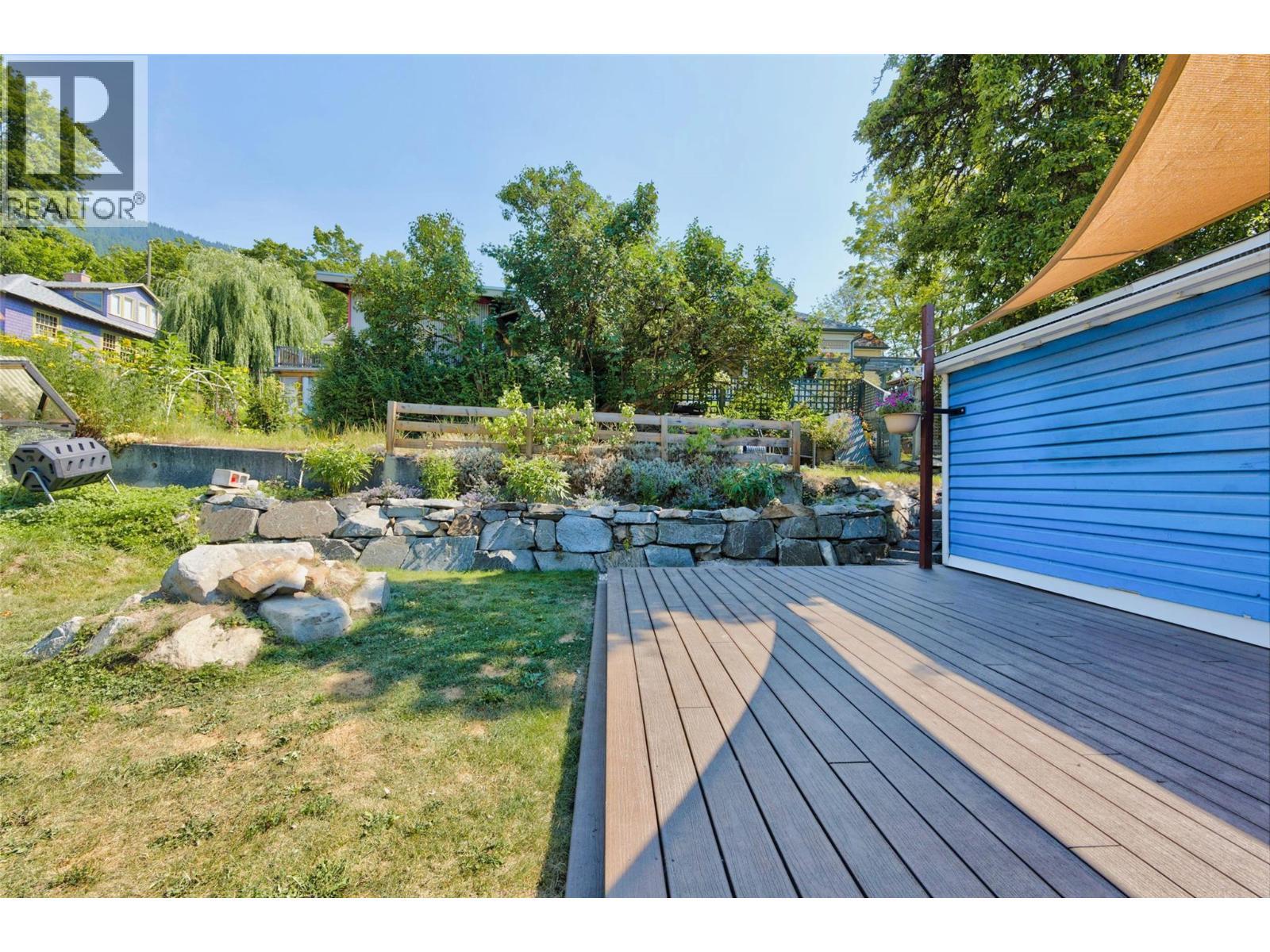 1011 Hall Street, Nelson, BC - Outdoor With Deck Patio Veranda