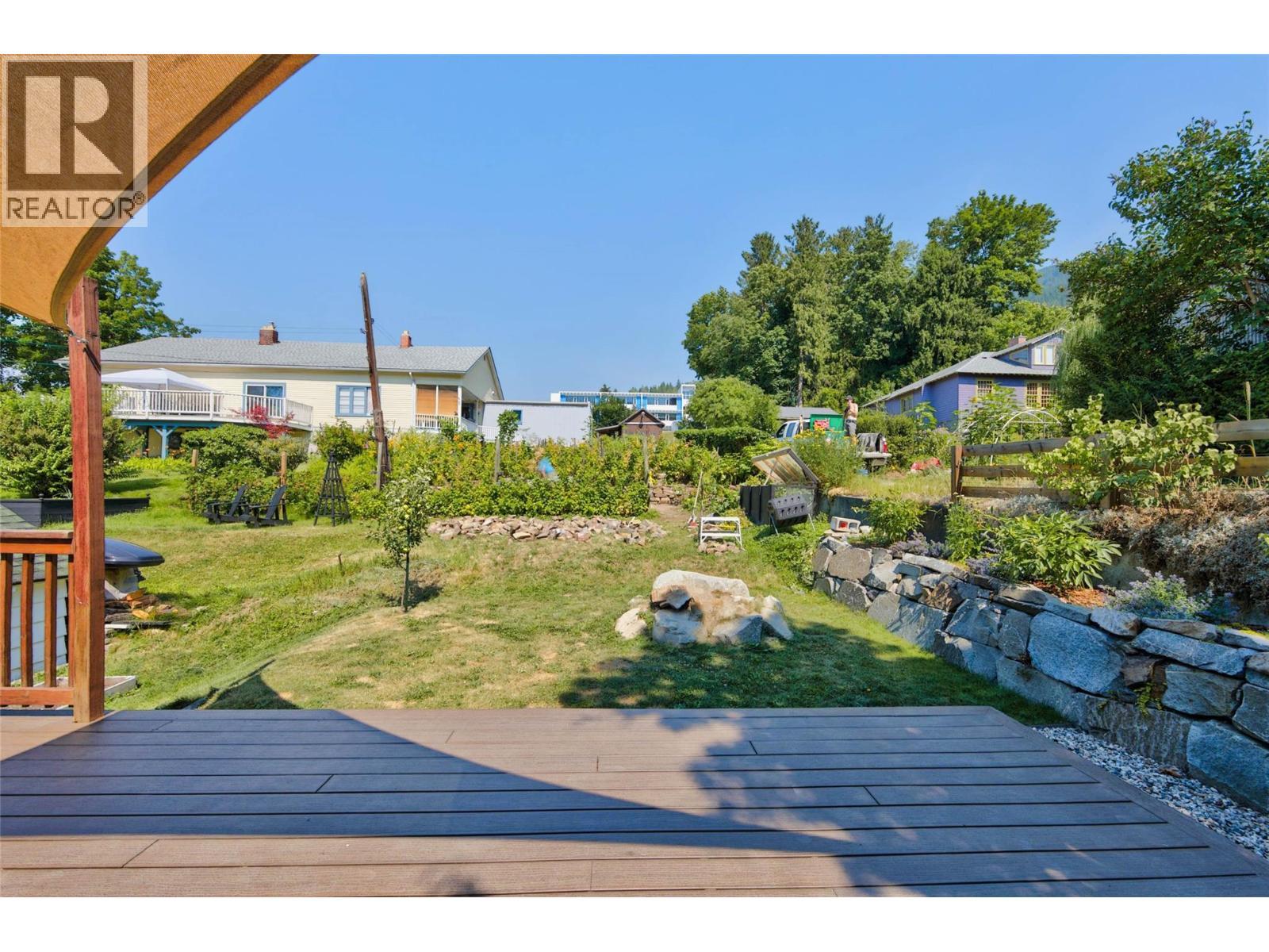 1011 Hall Street, Nelson, BC - Outdoor With Deck Patio Veranda