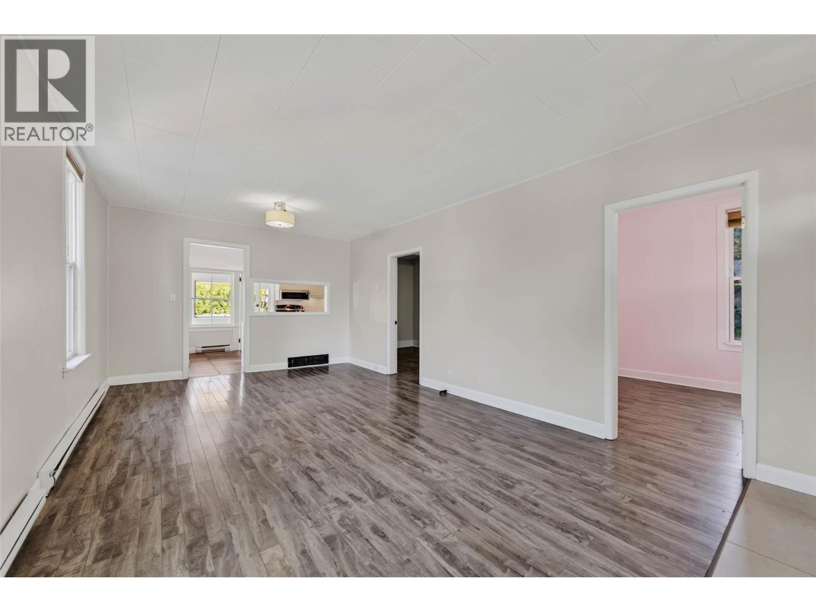 1011 Hall Street, Nelson, BC - Indoor Photo Showing Other Room