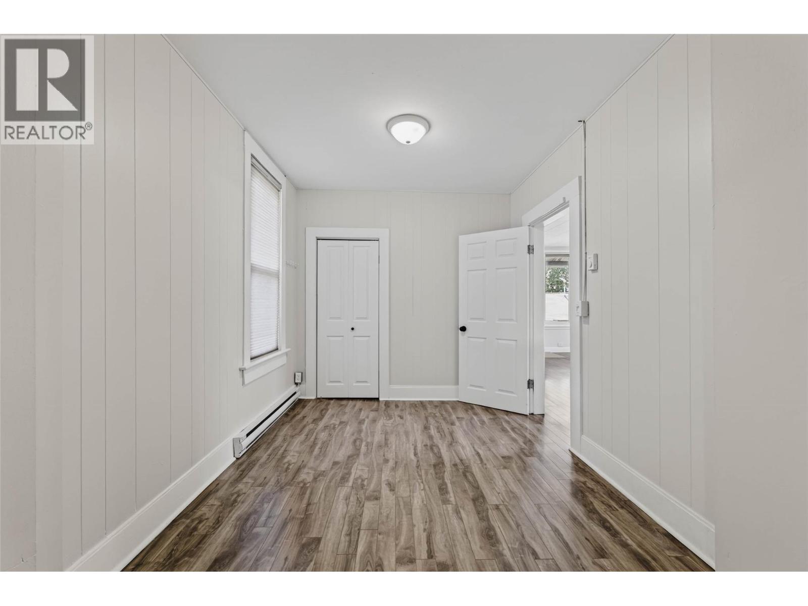 1011 Hall Street, Nelson, BC - Indoor Photo Showing Other Room