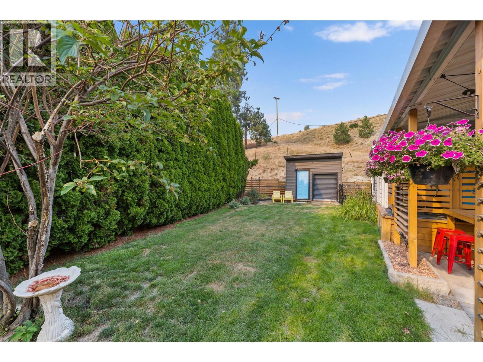Peaceful and private fenced yard! - 610 Katherine Road Unit# 12, Kelowna, BC