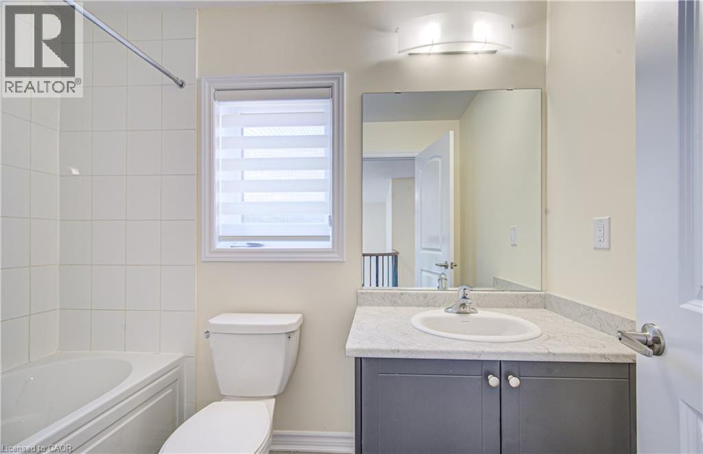 407 Dolman Street, Breslau, ON - Indoor Photo Showing Bathroom
