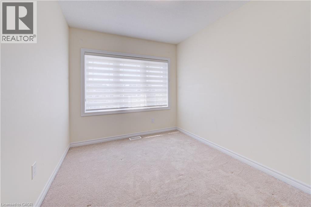 407 Dolman Street, Breslau, ON - Indoor Photo Showing Other Room