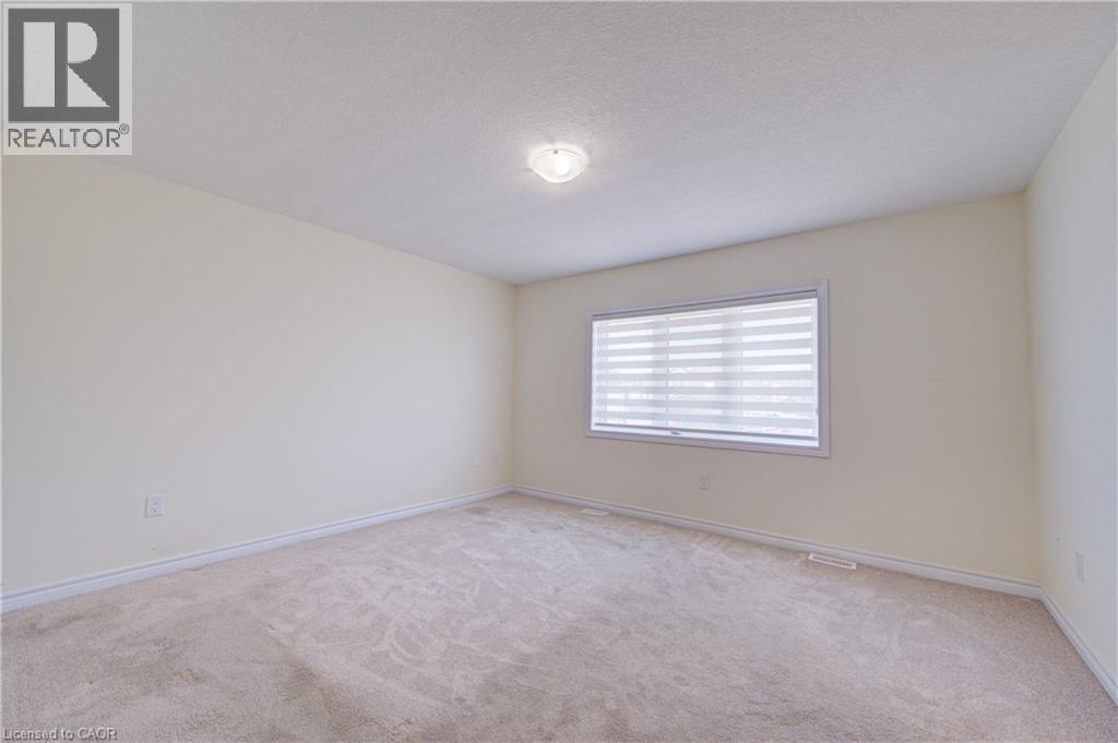 407 Dolman Street, Breslau, ON - Indoor Photo Showing Other Room