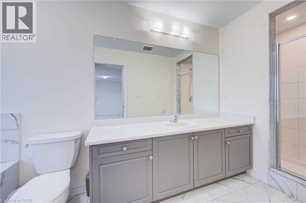 407 Dolman Street, Breslau, ON - Indoor Photo Showing Bathroom