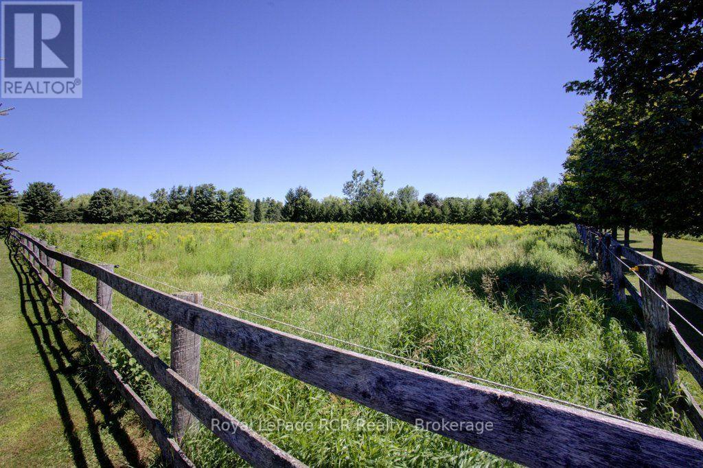 7195 Sixteenth Line, Mapleton, ON