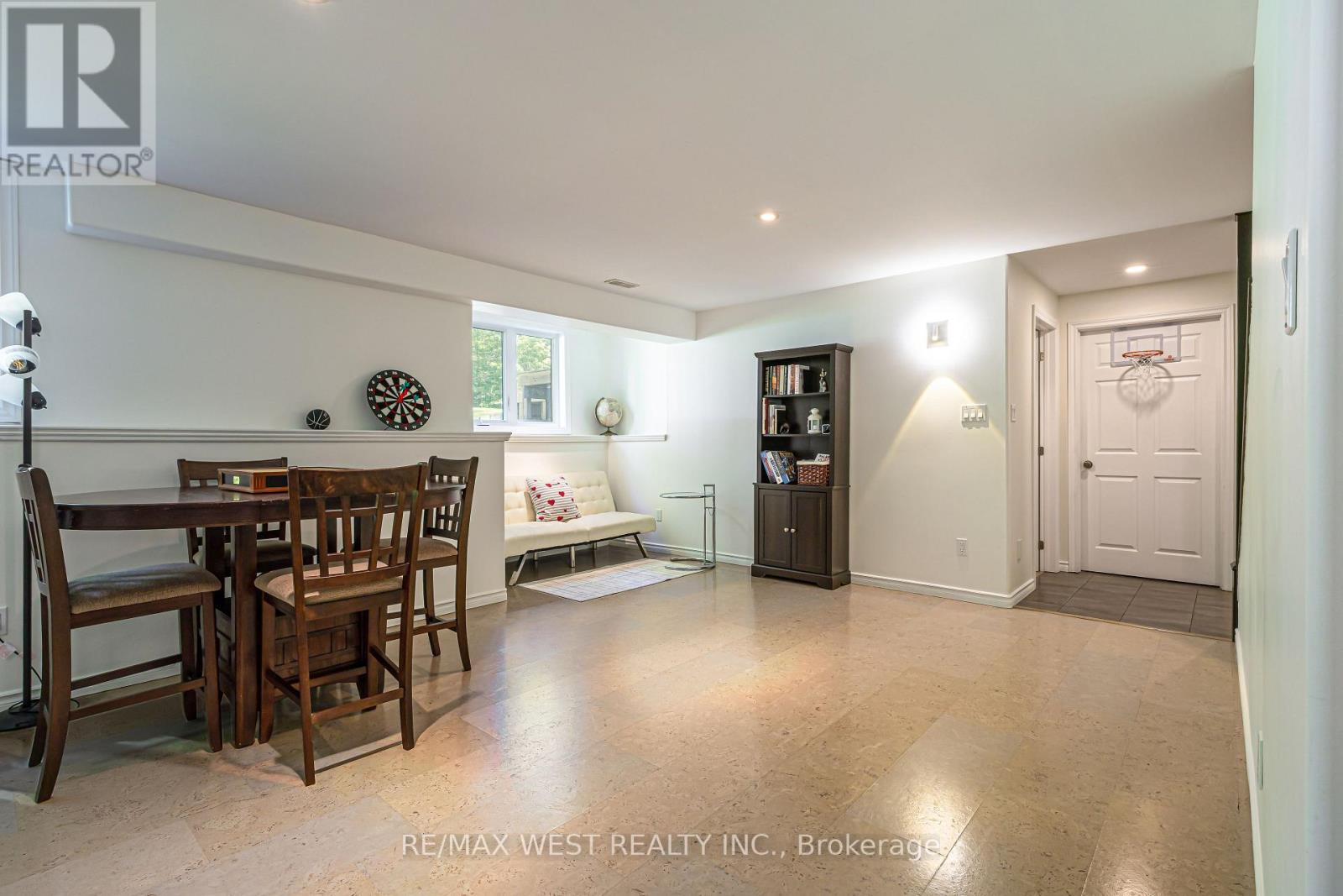 215 Flatrock Road, Tweed, ON - Indoor