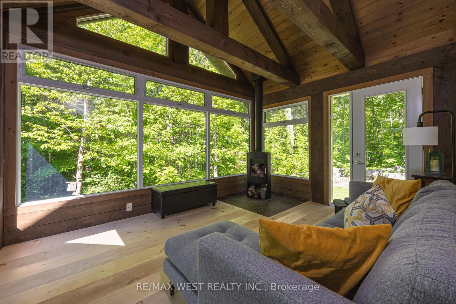 215 Flatrock Road, Tweed, ON - Indoor