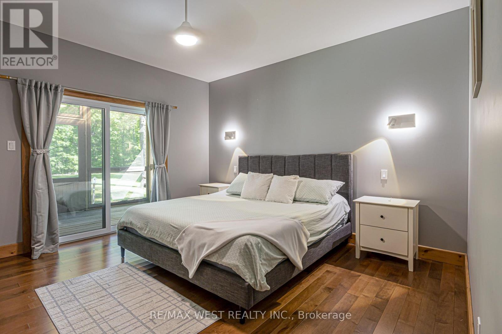215 Flatrock Road, Tweed, ON - Indoor Photo Showing Bedroom