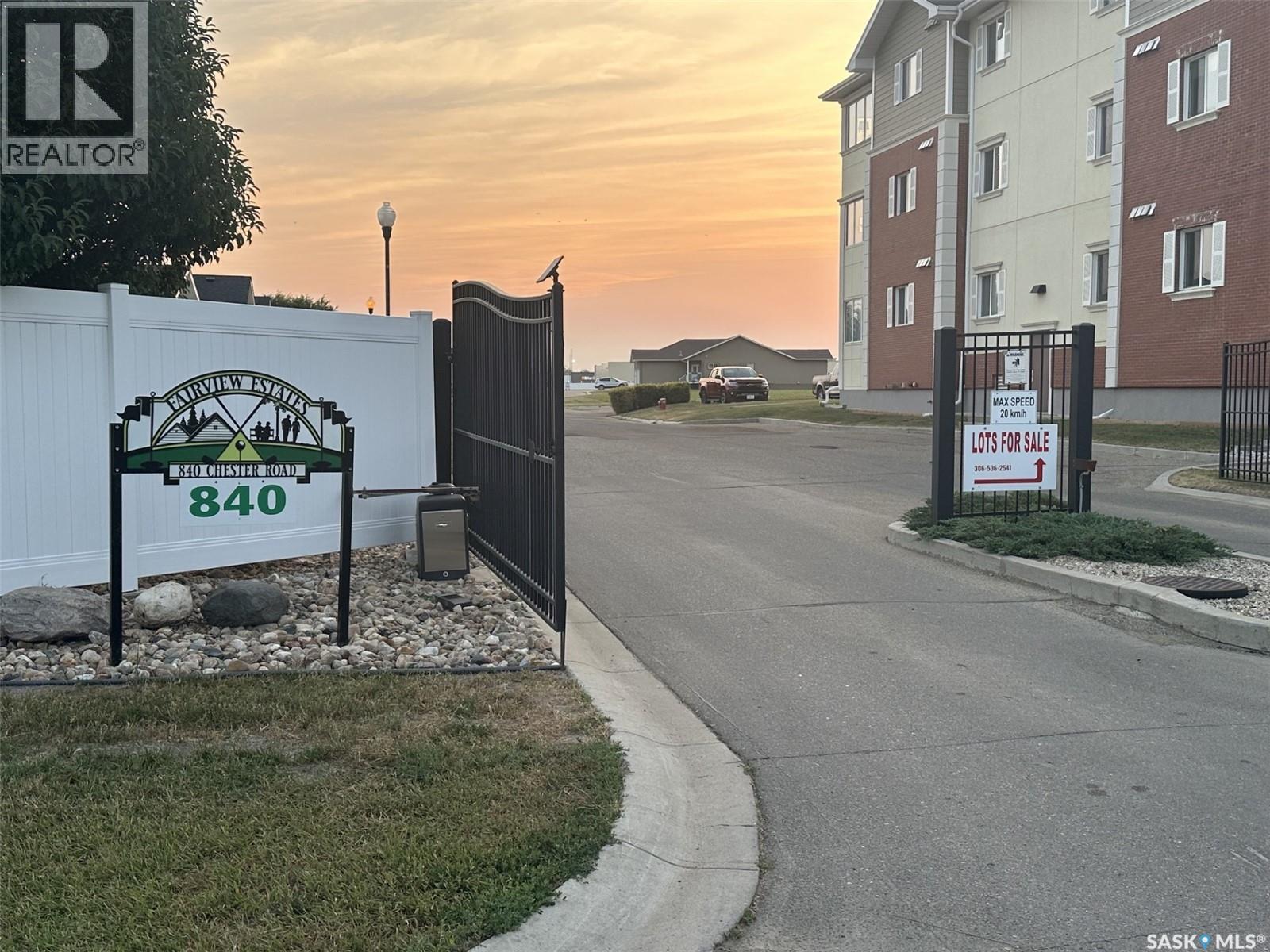1 840 Chester Road, Moose Jaw, SK
