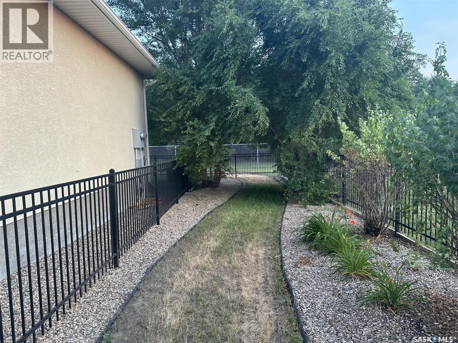 1 840 Chester Road, Moose Jaw, SK