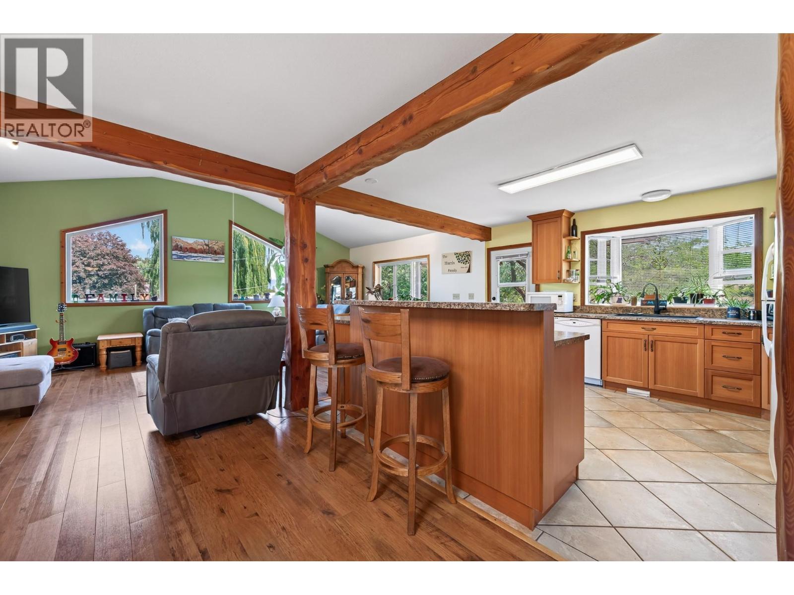 6750 Heffley Road, Kamloops, BC - Indoor Photo Showing Other Room