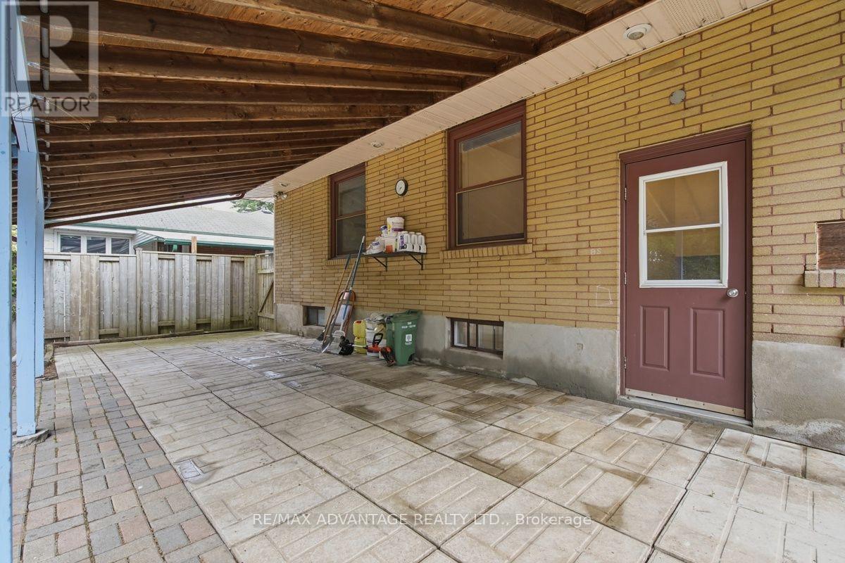 367 Brock Street, London South (South B), ON - Outdoor With Exterior