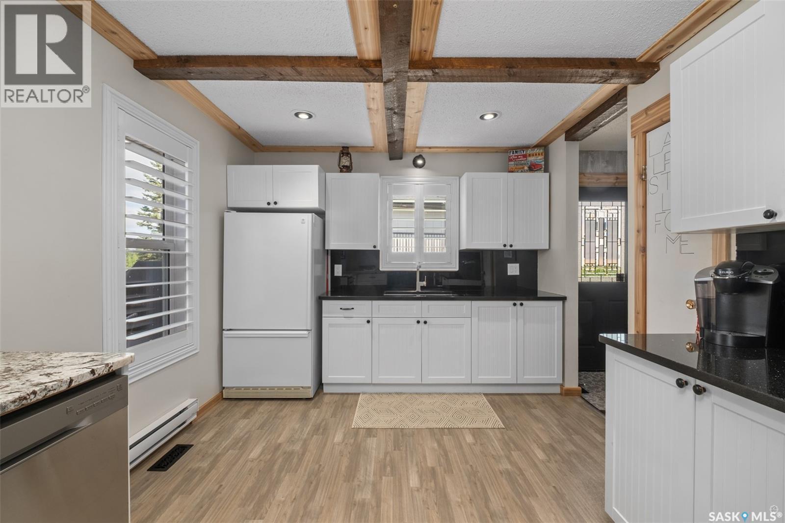 128 Jacobson Drive, Lakeland Rm No. 521, SK - Indoor Photo Showing Kitchen