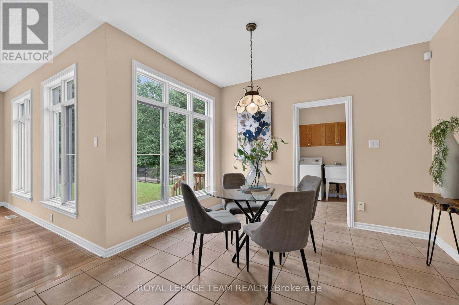 88 Osprey Crescent, Ottawa, ON - Indoor Photo Showing Dining Room