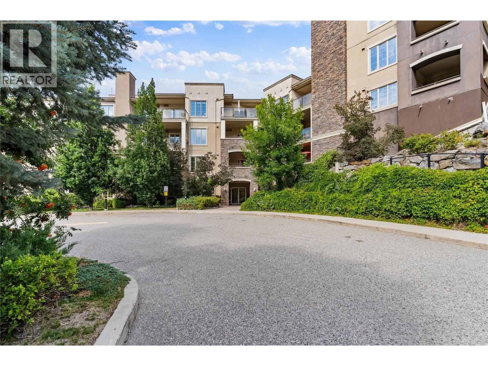 1875 Country Club Drive Unit# 1405, Kelowna, BC - Outdoor
