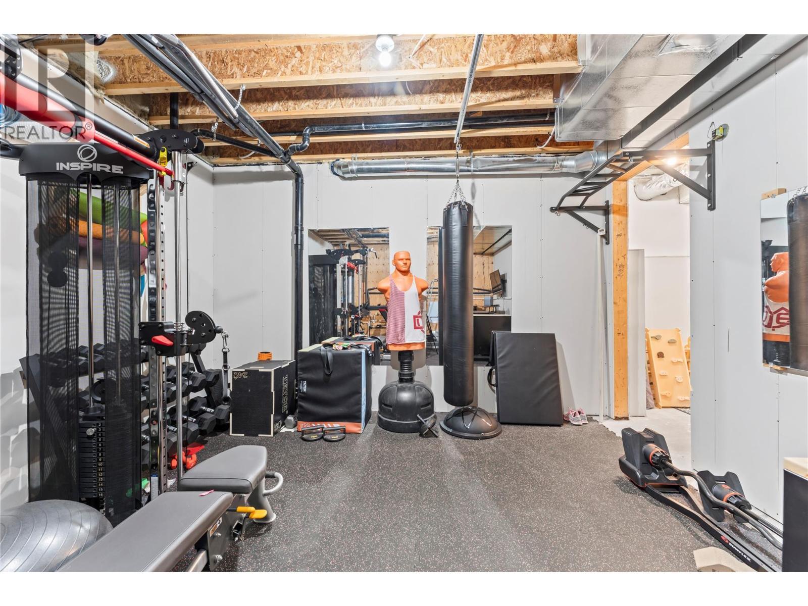 9815 Beacon Hill Crescent, Lake Country, BC - Indoor Photo Showing Basement