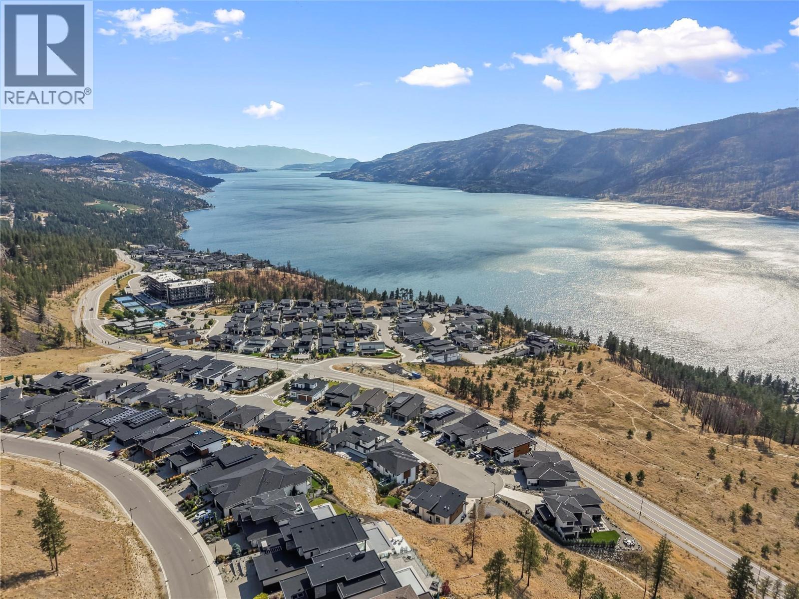 9815 Beacon Hill Crescent, Lake Country, BC - Outdoor With Body Of Water With View