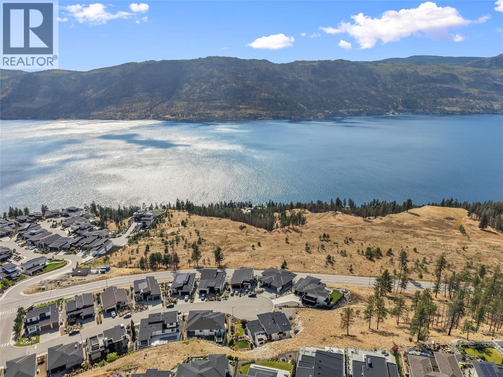 9815 Beacon Hill Crescent, Lake Country, BC - Outdoor With Body Of Water With View