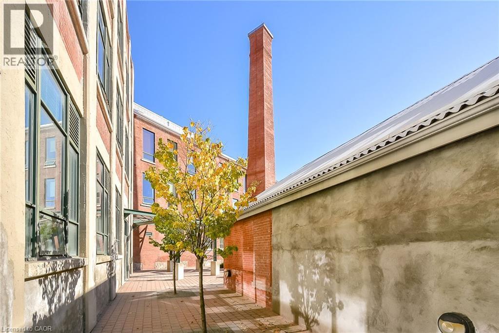 26 Ontario Street Unit# 127, Guelph, ON - Outdoor