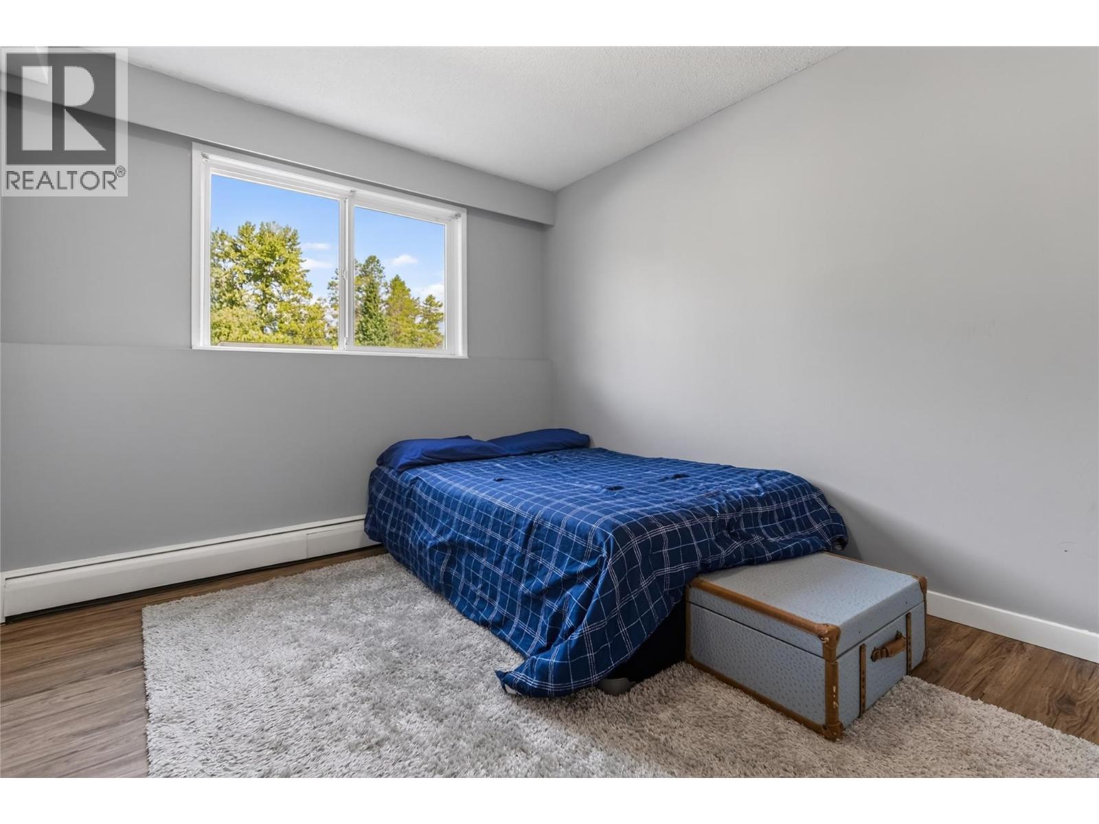 40 Ridgemont Avenue Unit# 101, Fernie, BC - Indoor Photo Showing Bedroom