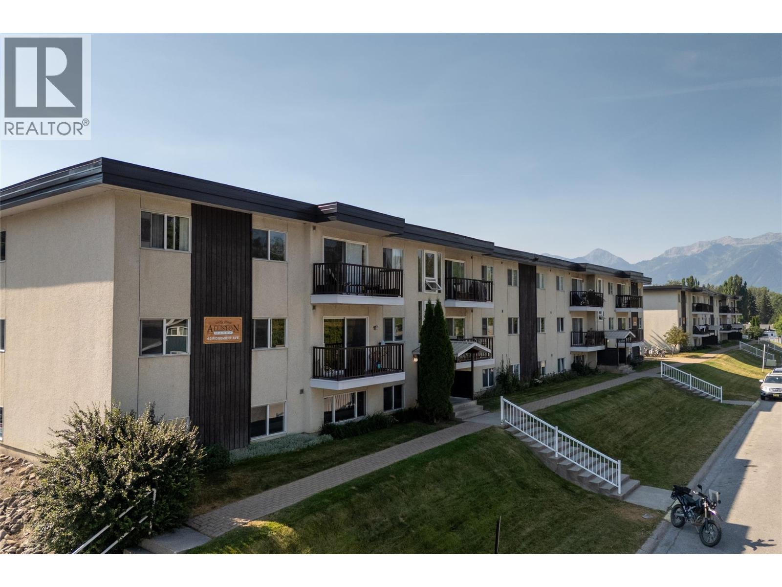 40 Ridgemont Avenue Unit# 101, Fernie, BC - Outdoor