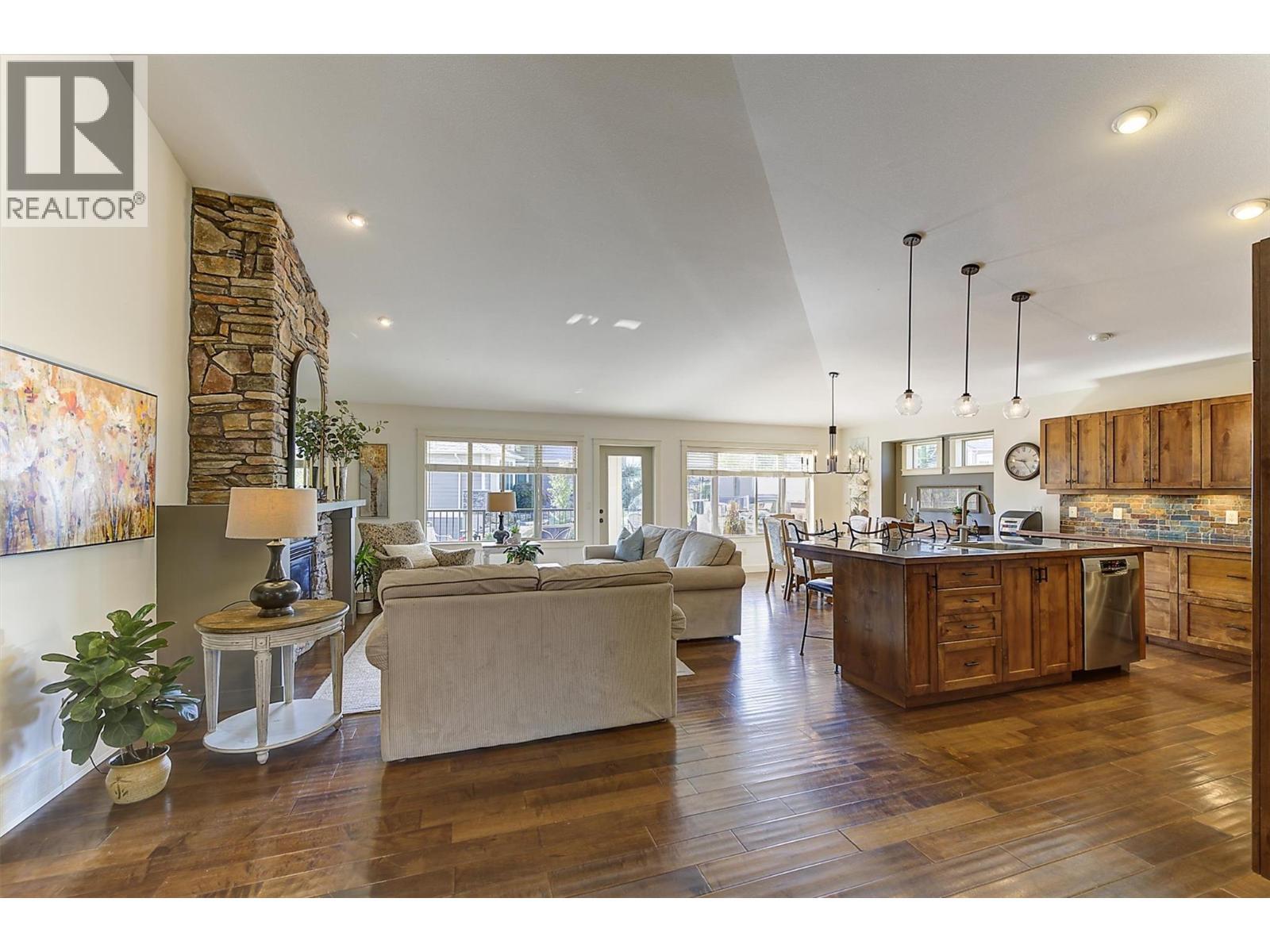 12931 East Ridge Drive, Lake Country, BC - Indoor Photo Showing Other Room