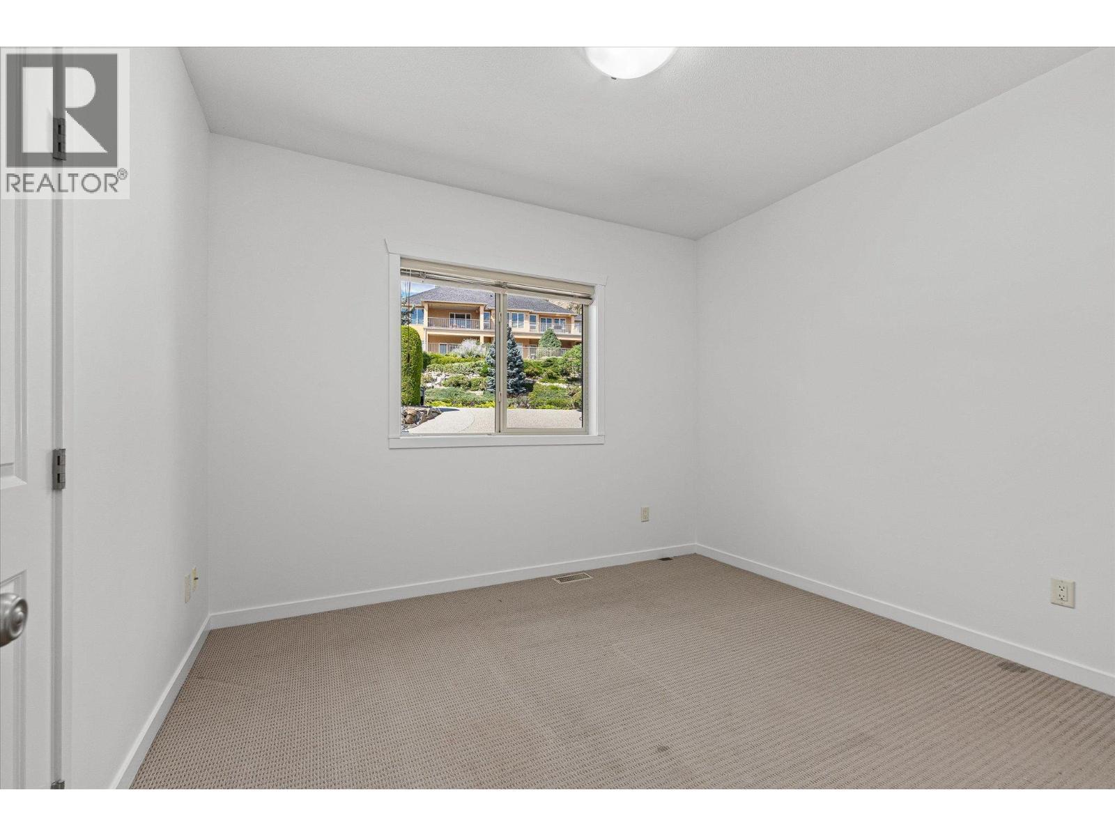 1581 Gregory Road, West Kelowna, BC - Indoor Photo Showing Other Room