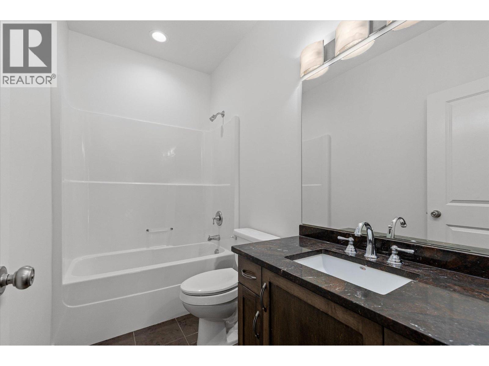 1581 Gregory Road, West Kelowna, BC - Indoor Photo Showing Bathroom