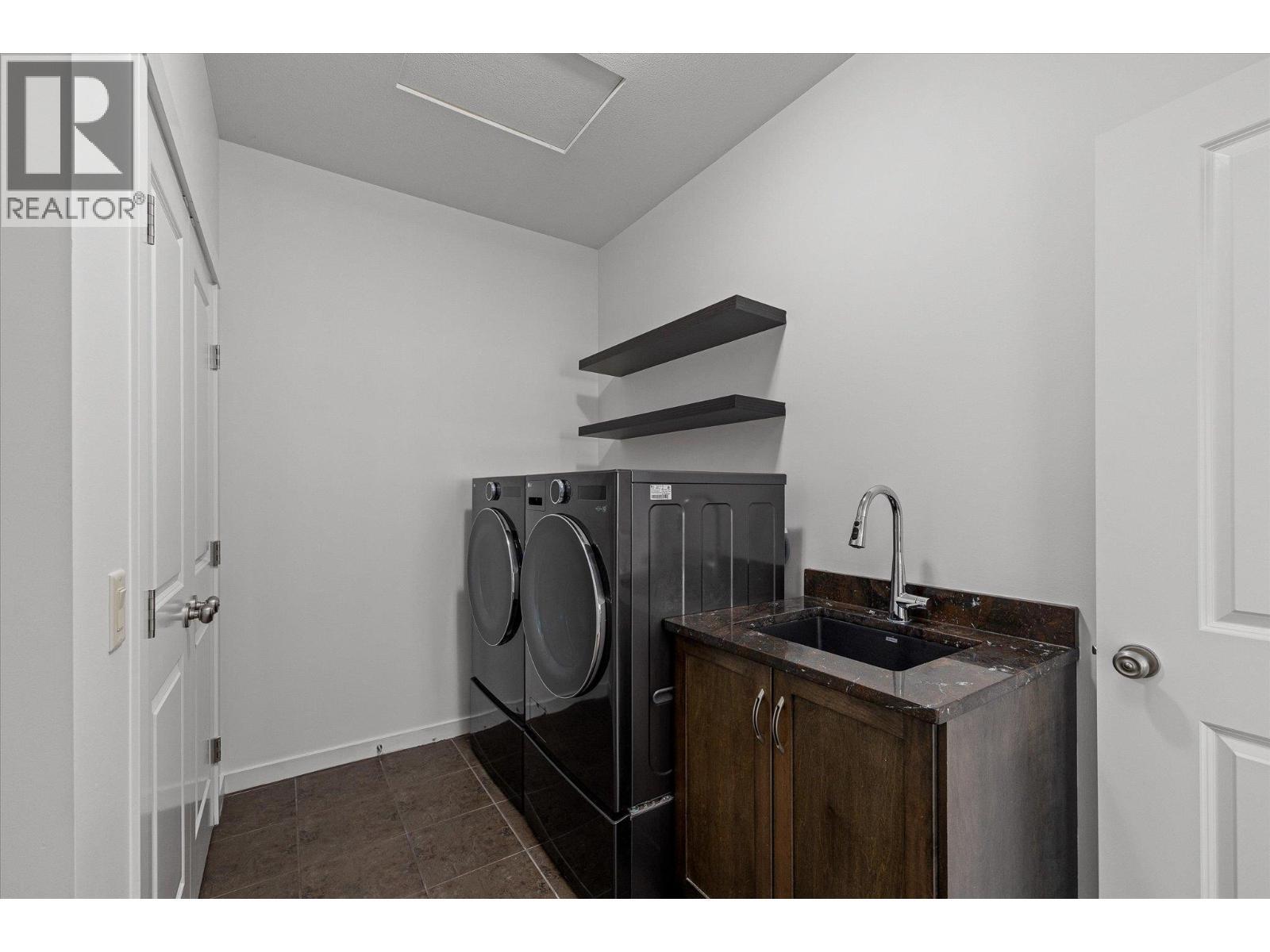 1581 Gregory Road, West Kelowna, BC - Indoor Photo Showing Laundry Room
