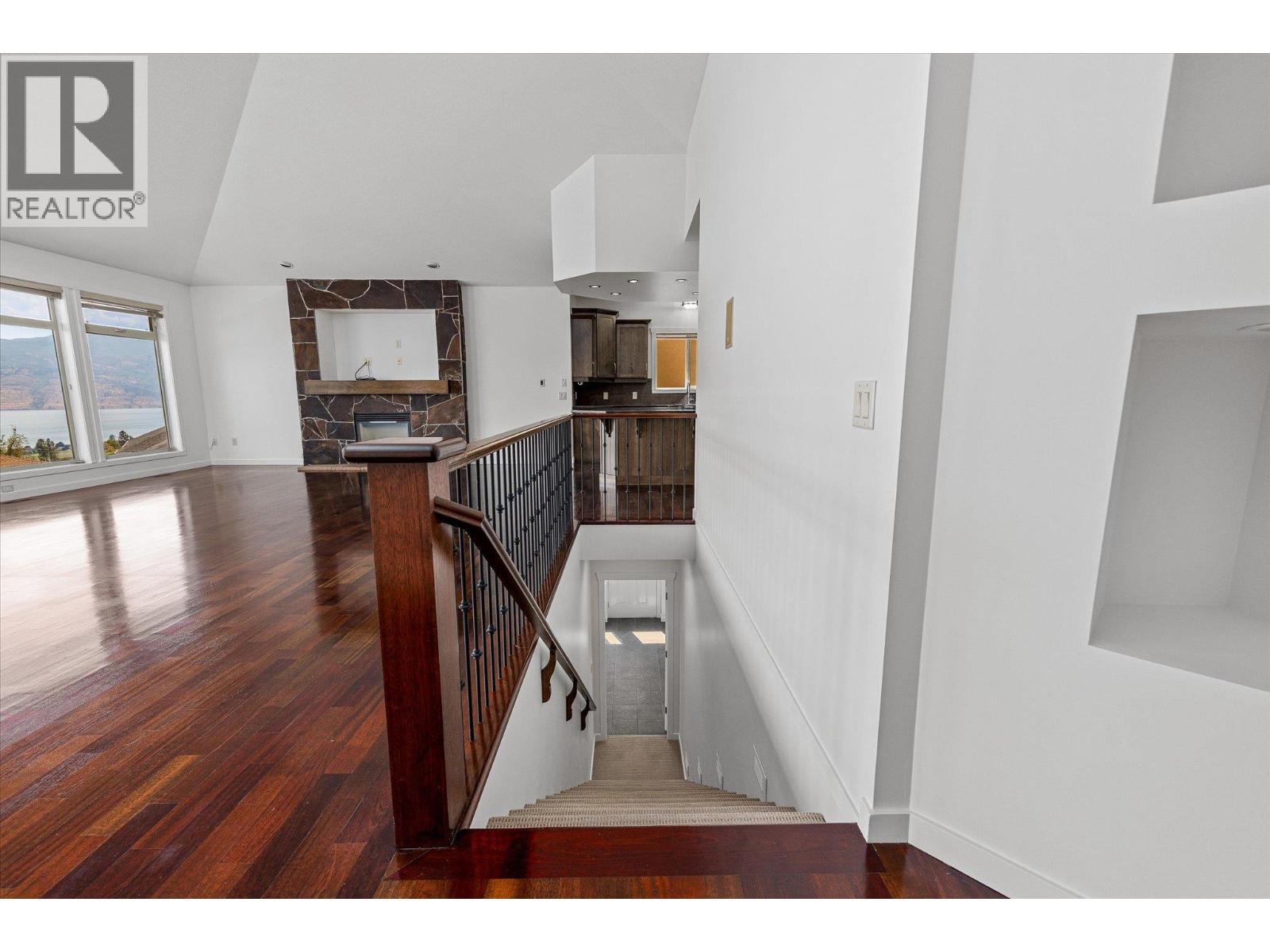 1581 Gregory Road, West Kelowna, BC - Indoor