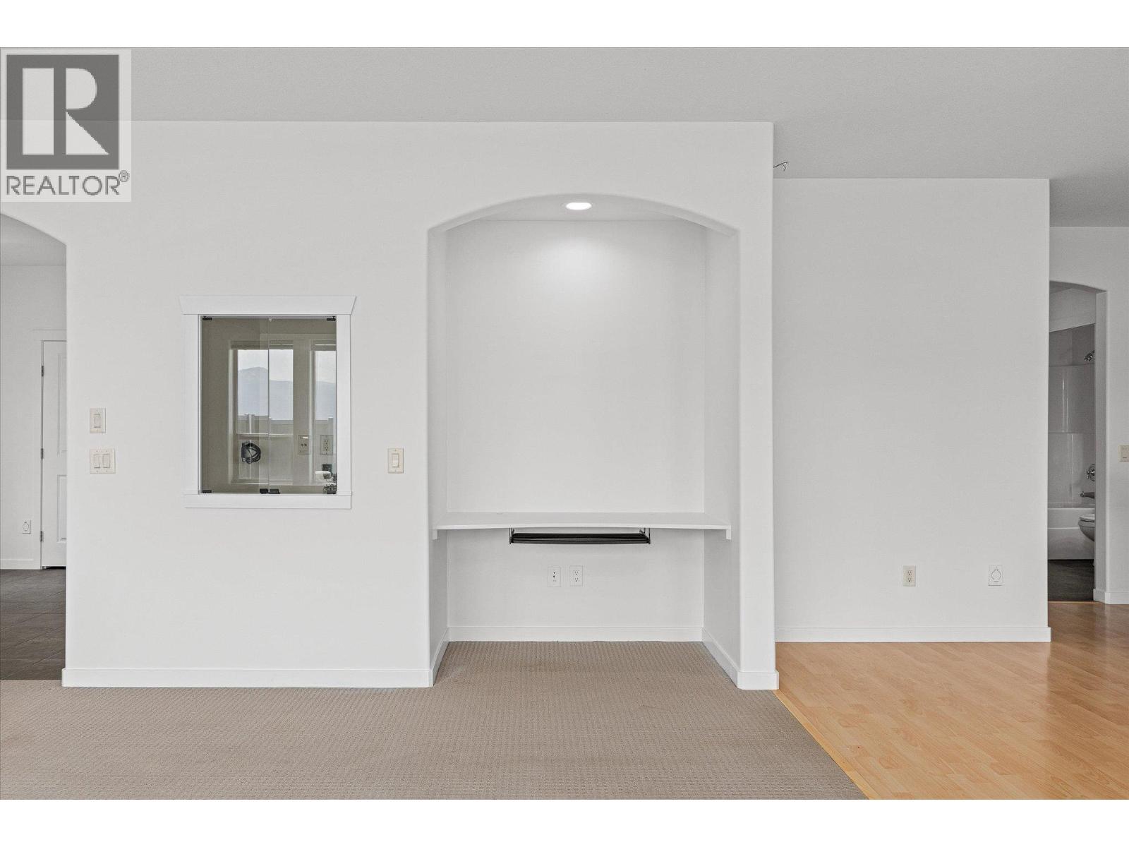 1581 Gregory Road, West Kelowna, BC - Indoor Photo Showing Other Room