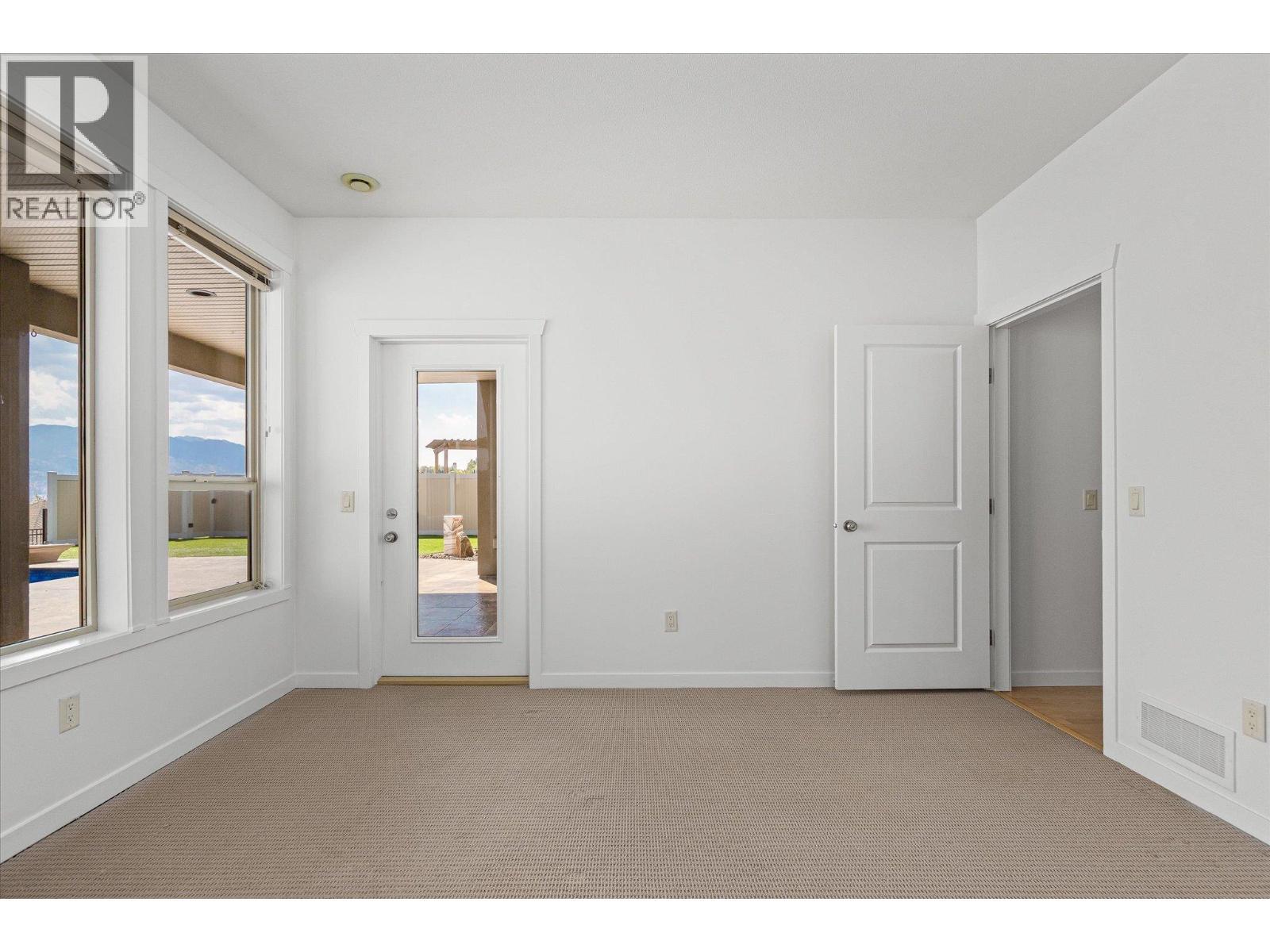 1581 Gregory Road, West Kelowna, BC - Indoor Photo Showing Other Room